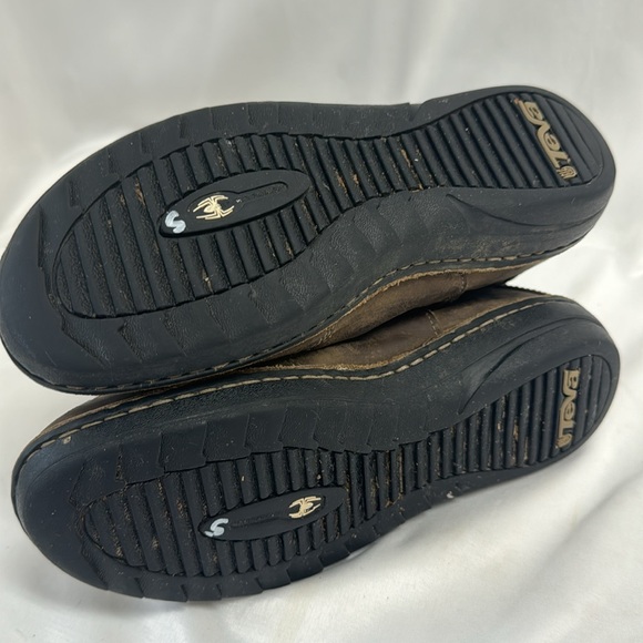 Teva Tonalea Suede Leather Boots Fur Lined Zippers Size 6/6.5 - Picture 8 of 8